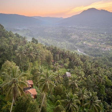 Cemara Green Hill By Samhita Bali Silebeng Luaran gambar