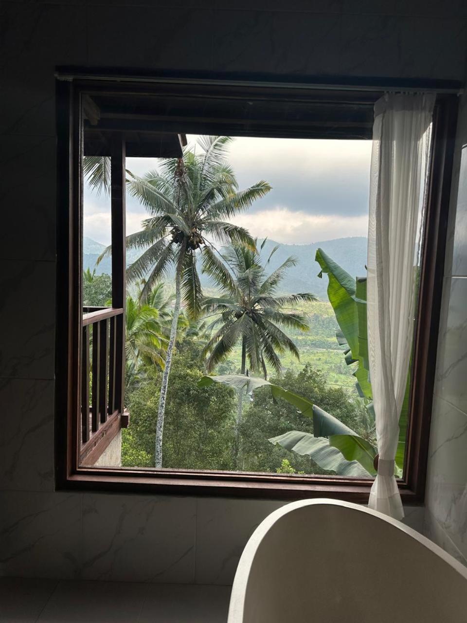 Cemara Green Hill By Samhita Bali Silebeng Luaran gambar